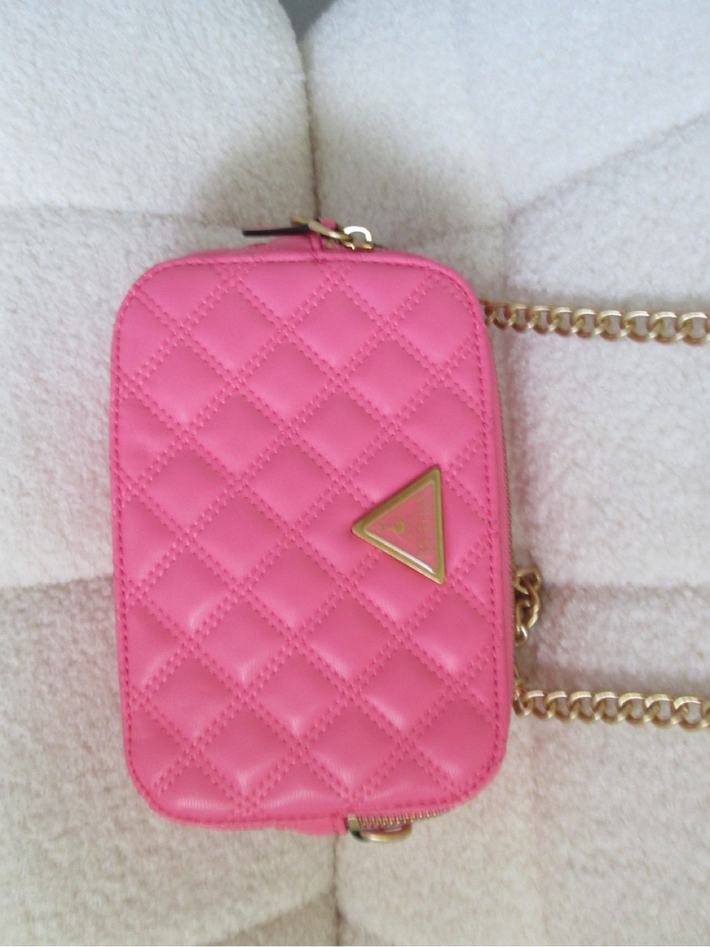 GUESS Hot Pink Quilted Camera Crossbody with Gold Chain - Picture 2 of 5